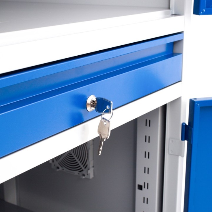 Armário de computador - Taquimetal