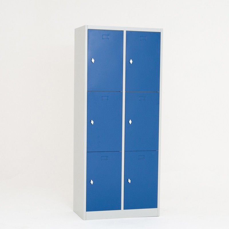 Visão de 3/4 do armário vestiário de aço 6 portas azul fechado Visão de 3/4 do armário vestiário de aço 6 portas azul fechado