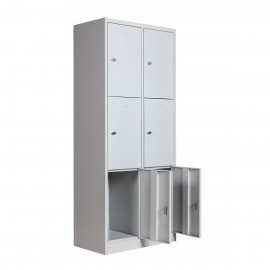 Visão de 3/4 do armário vestiário de aço 6 portas cinza com 2 portas abertas