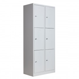 Visão de 3/4 do armário vestiário de aço 6 portas cinza